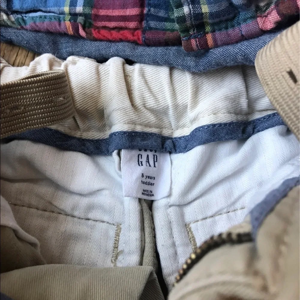 Boys plaid outfit size 5T - Picture 4 of 5